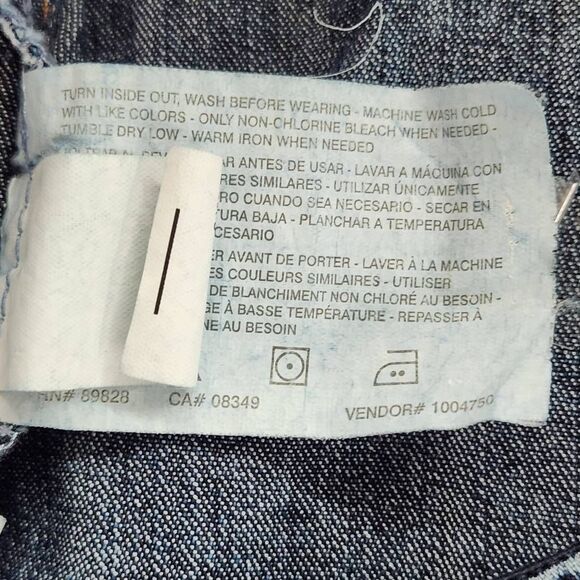 Gloria Vanderbilt Capri Jeans Size 8 Dark Wash Capri Denim - Picture 8 of 9